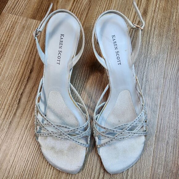 💜Karen Scott Silver Rhinestone Racquel Strappy Kitten Heels Size 8.5 - Picture 2 of 10